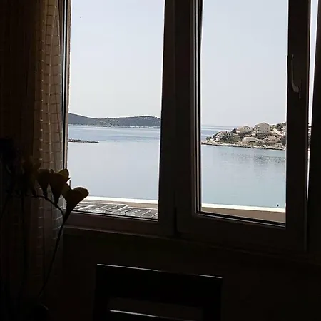 Mandina Apartament Sevid