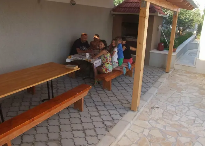 Apartamento Mandina Sevid